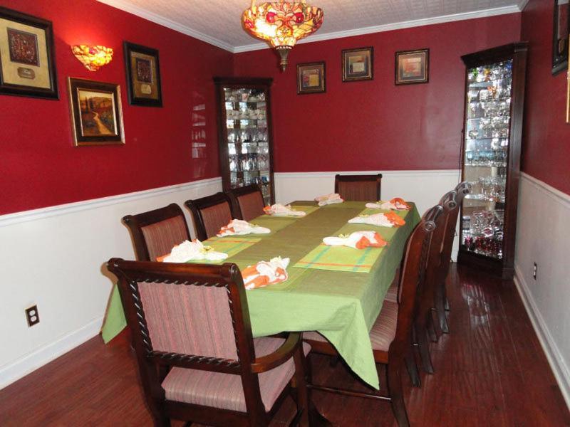 Book Nook Inn Lumberton Екстер'єр фото